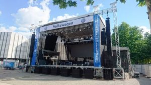 Rock im Allerpark 2019, Rohbau der Bühne inkl. Technik