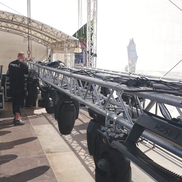 Altstadtfest Wolfenbüttel: Licht-Einbau, Bühne Stadtmarkt