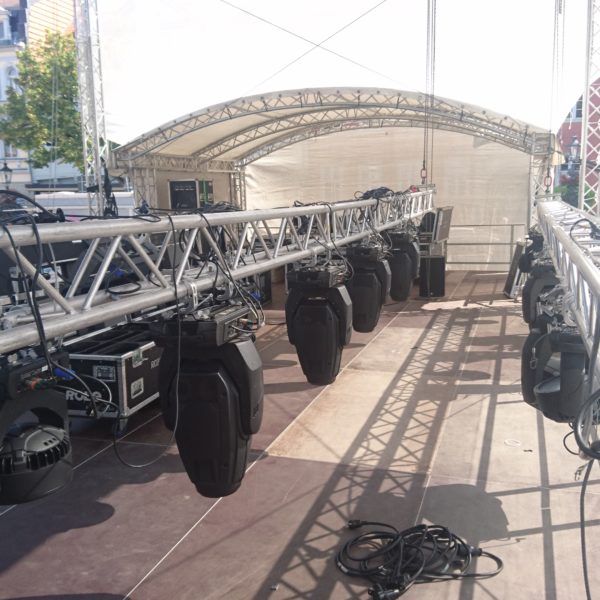 Altstadtfest Wolfenbüttel: Licht-Einbau, Bühne Stadtmarkt